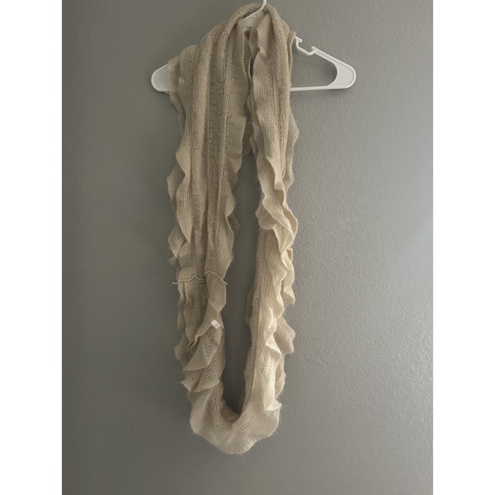 Ruffle scarf